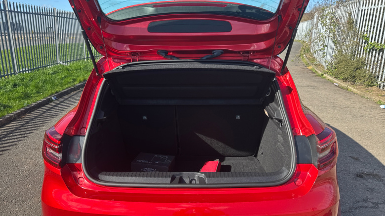 Renault Clio 1.0 TCe 90 SE Edition 5dr Petrol Hatchback